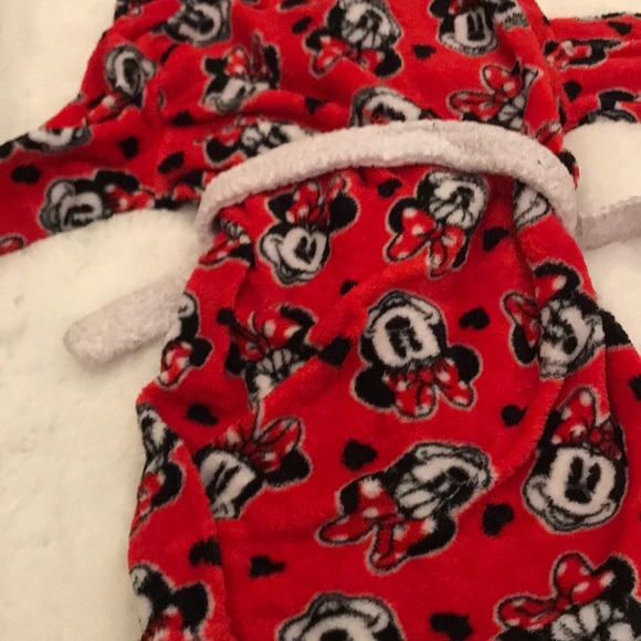 Disney Minnie Mouse Robe - Picture 6 of 6